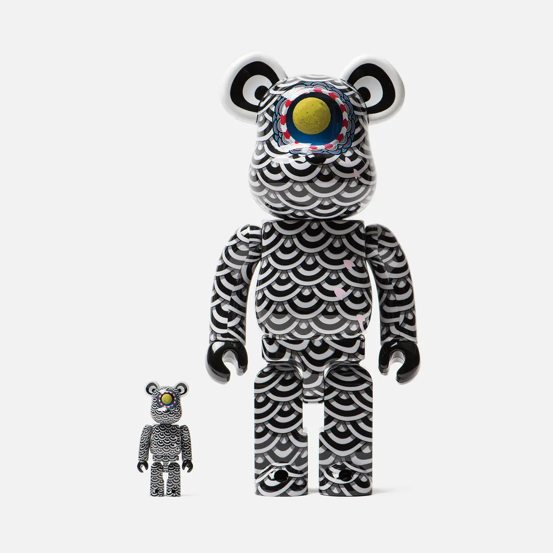 Medicom Toy Игрушка Yasuto Sasada x Ground Y 100% & 400%