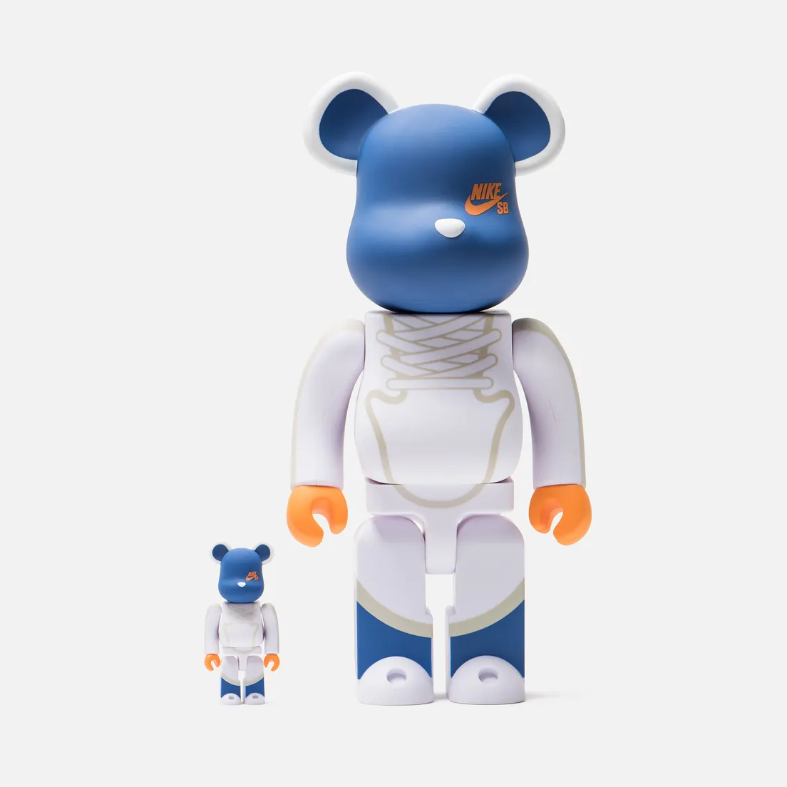 Medicom Toy Игрушка Bearbrick Nike SB Set White 100% & 400%