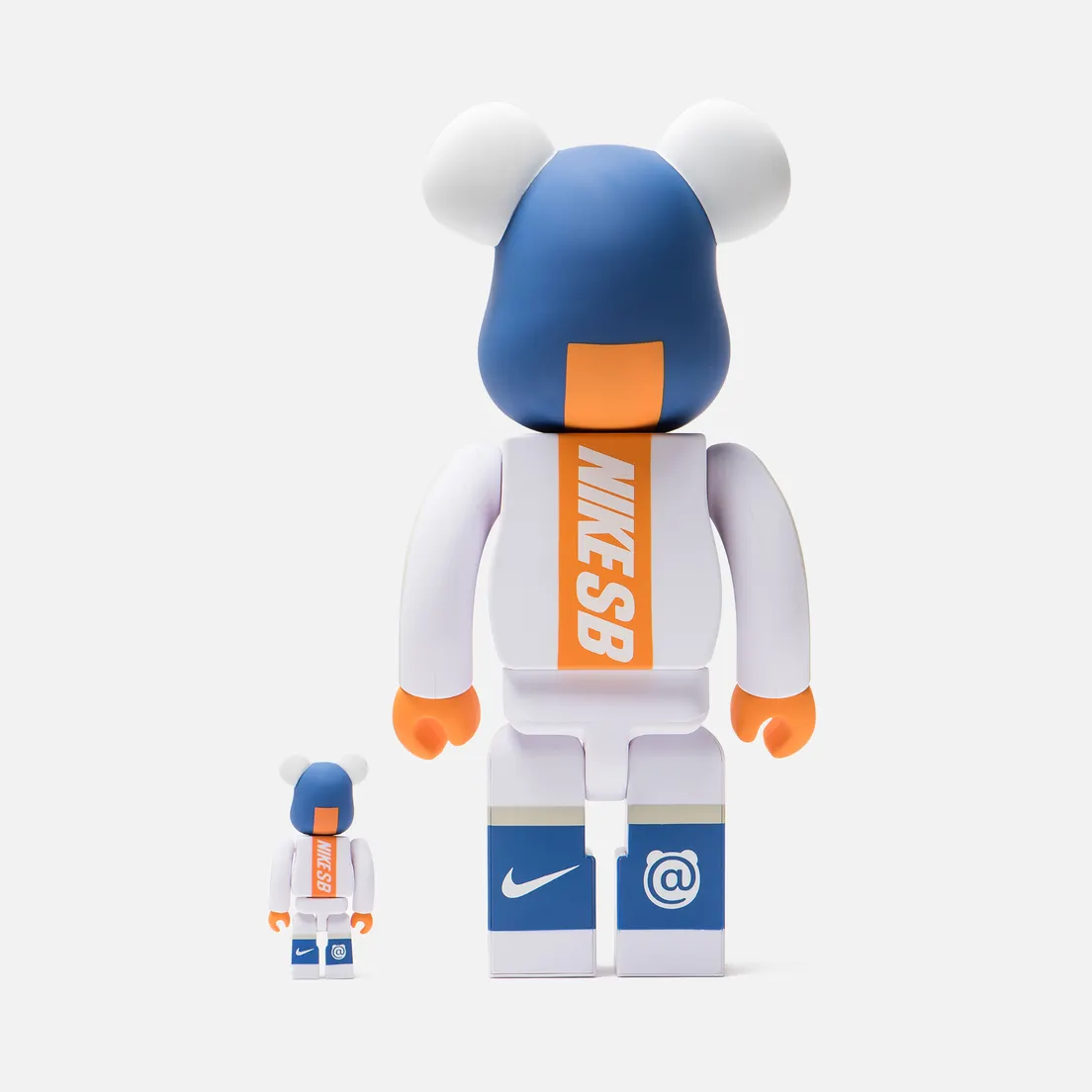 Medicom Toy Игрушка Bearbrick Nike SB Set White 100% & 400%