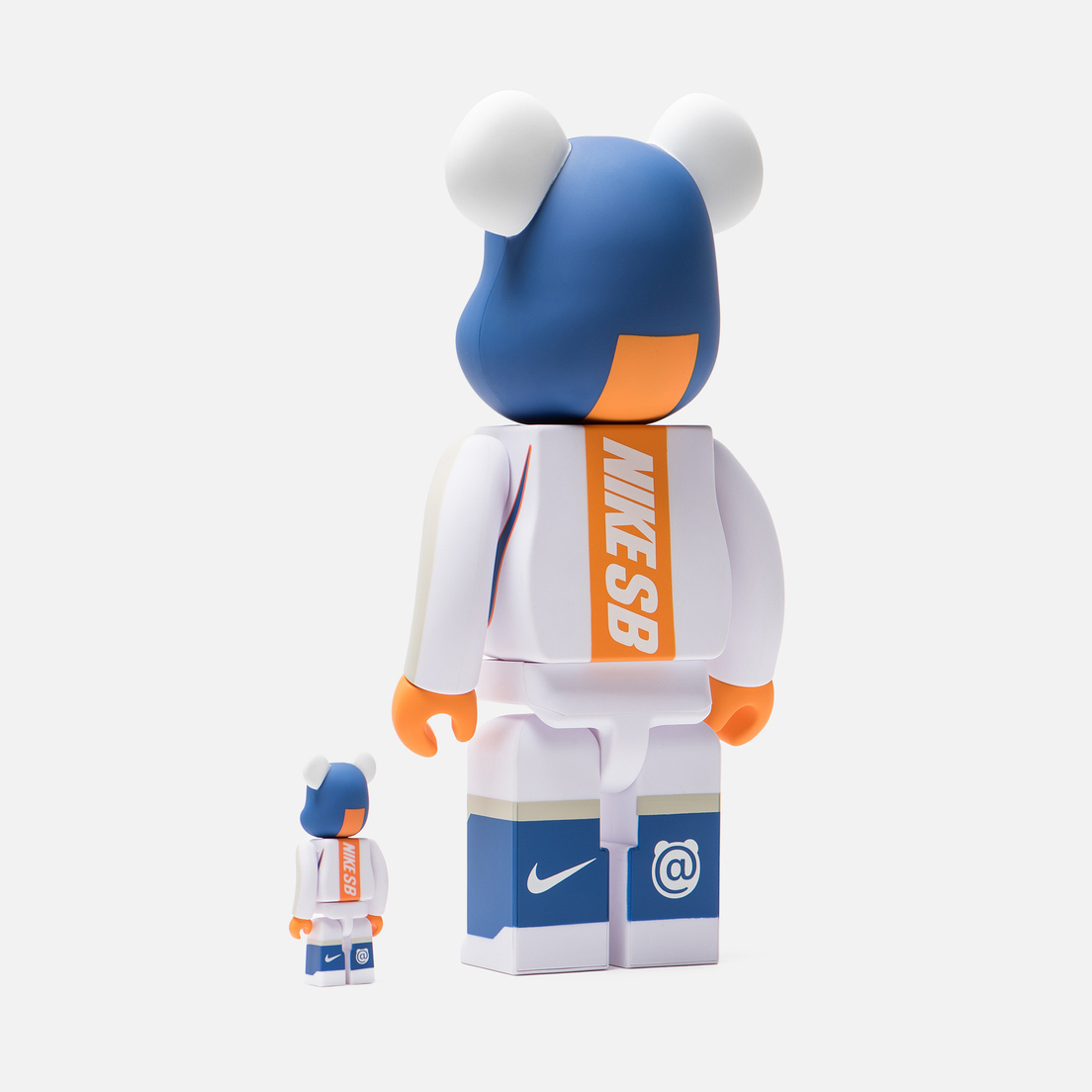 Medicom Toy Игрушка Bearbrick Nike SB Set White 100% & 400%