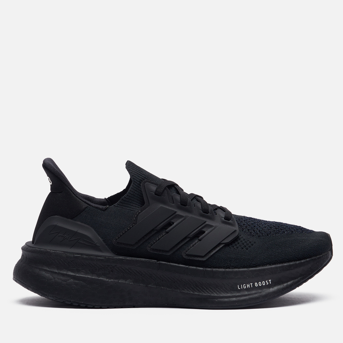 Adidas boost the brand with the 3 stripes online