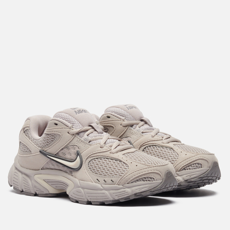 Кроссовки Nike Wmns V5 RNR, цвет бежевый, размер 39 EU