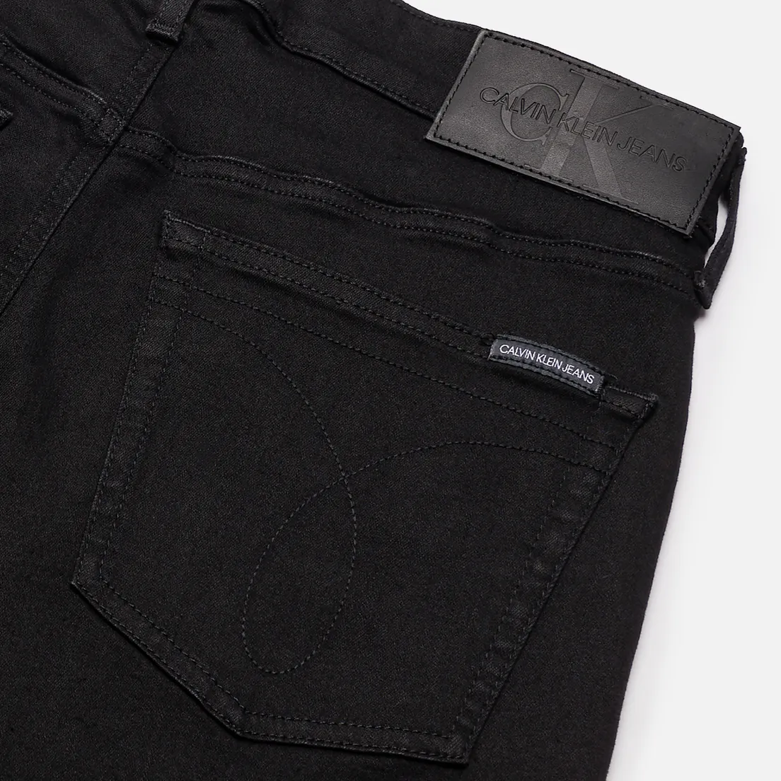 Calvin Klein Jeans Мужские джинсы Denim Slim Taper