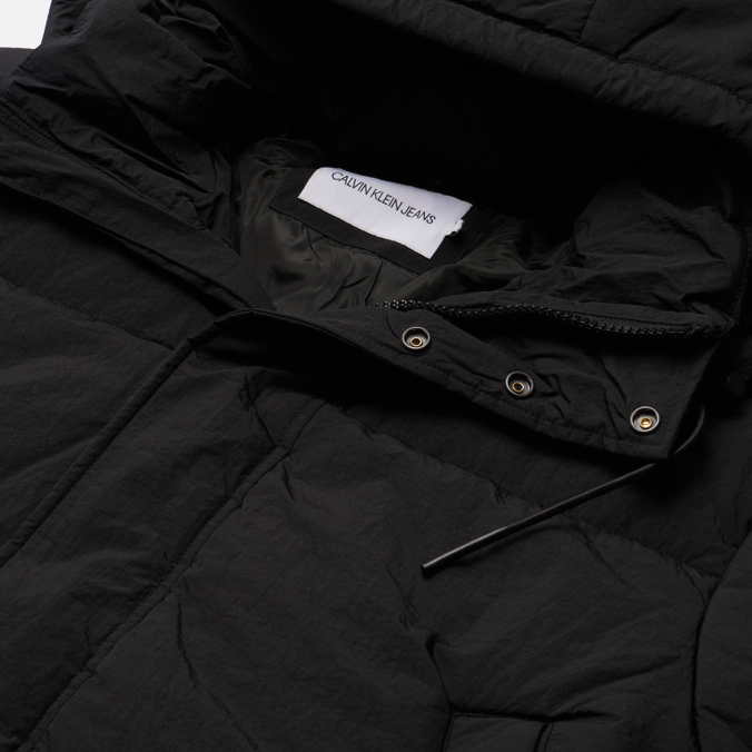 Мужская куртка парка Calvin Klein Jeans, цвет чёрный, размер S J30J318656BEH Sustainable Crinkle - фото 2