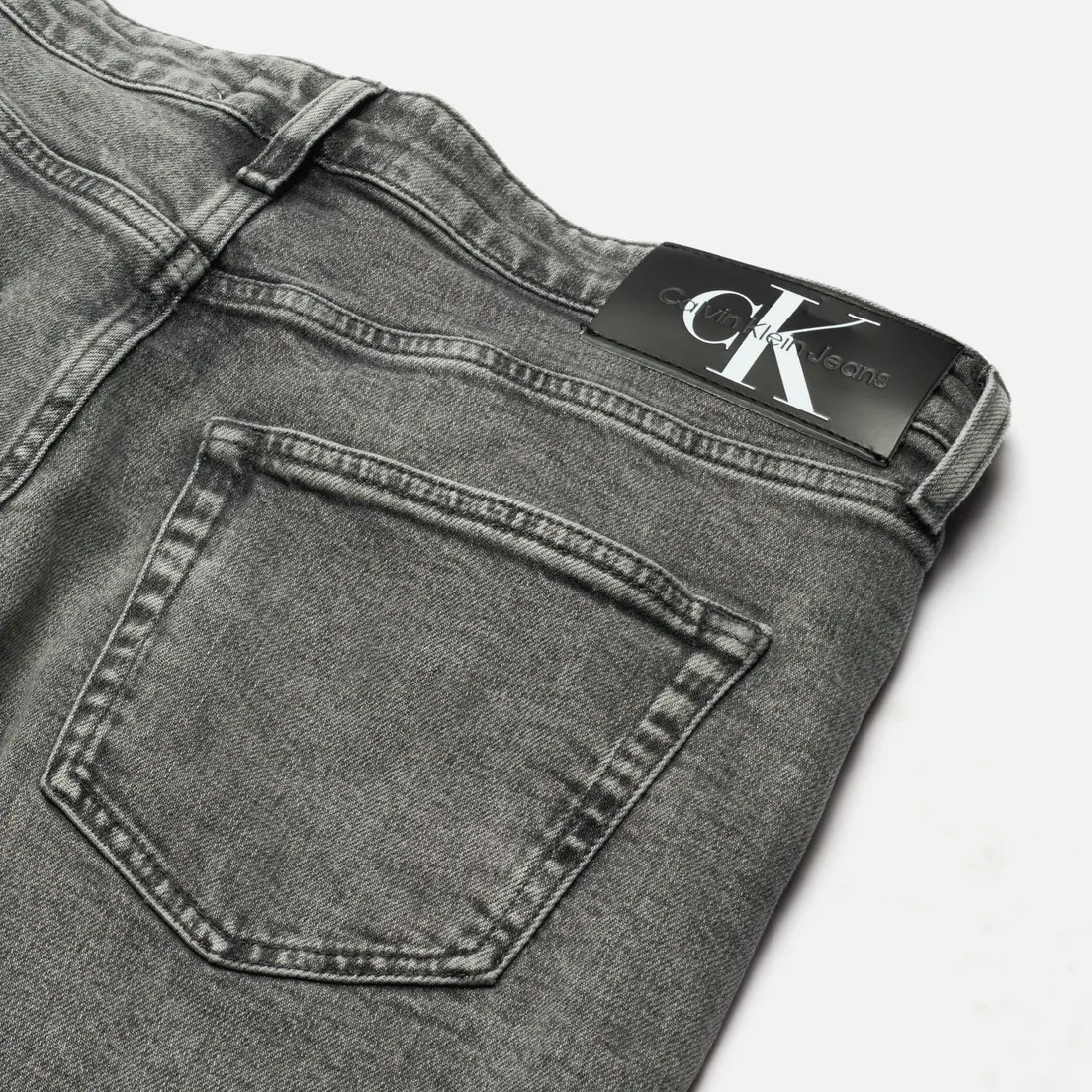 Calvin Klein Jeans Мужские джинсы Dad Medium Rise