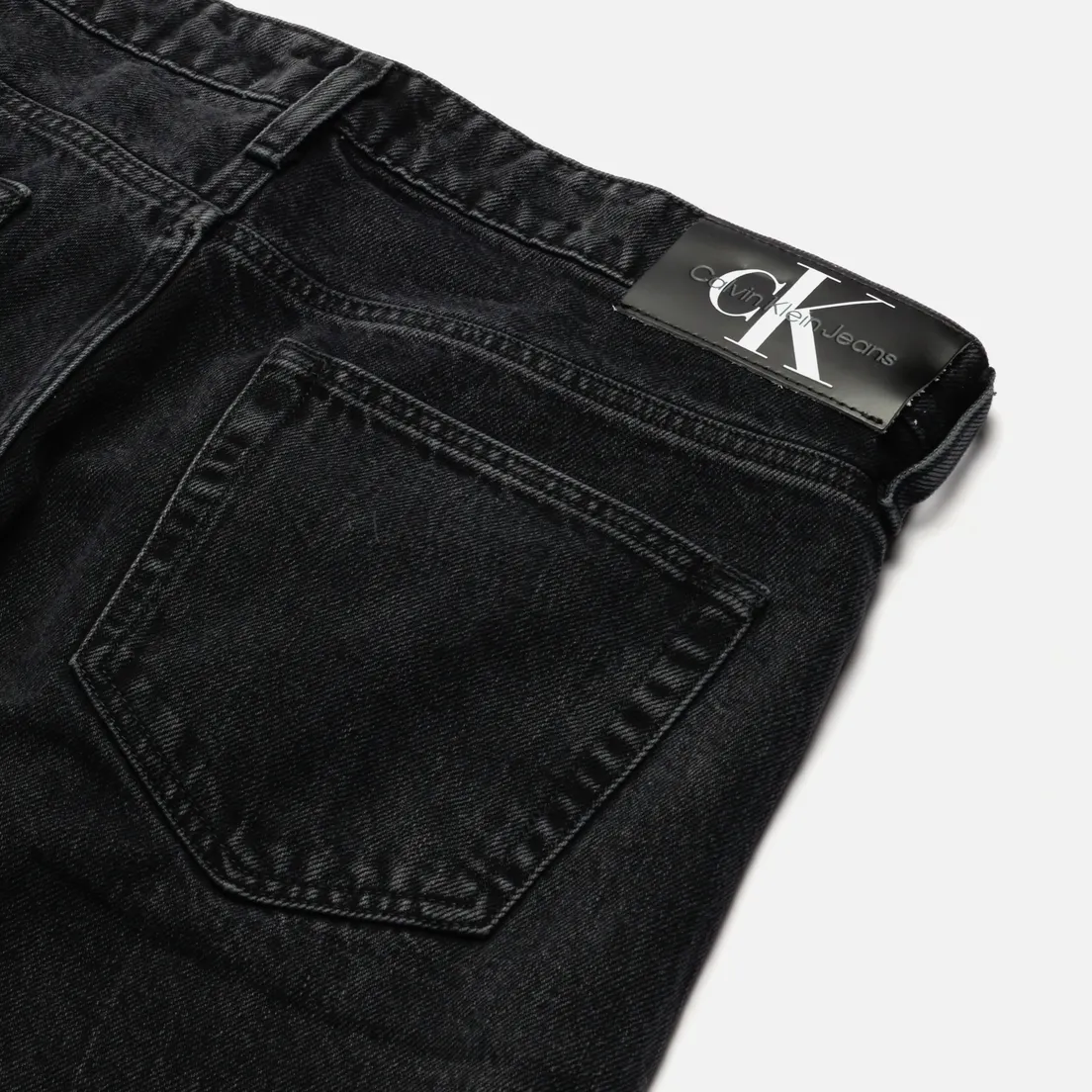 Calvin Klein Jeans Мужские джинсы Straight Leg