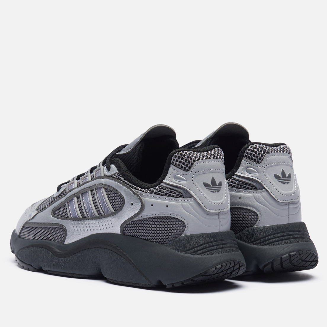 adidas Originals Кроссовки Ozmillen