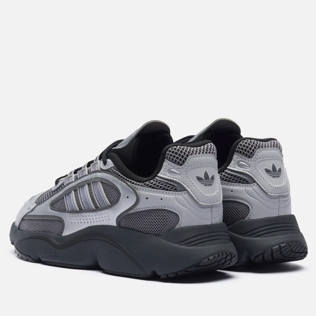 adidas Originals Кроссовки Ozmillen