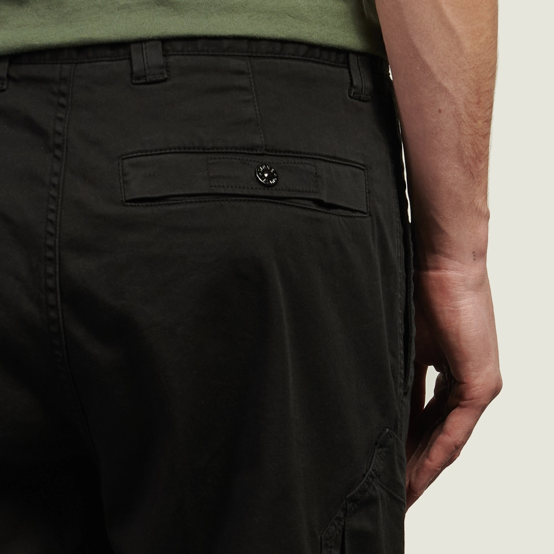 Stone Island Мужские брюки Stretch Organic Cotton Satin Regular Cargo