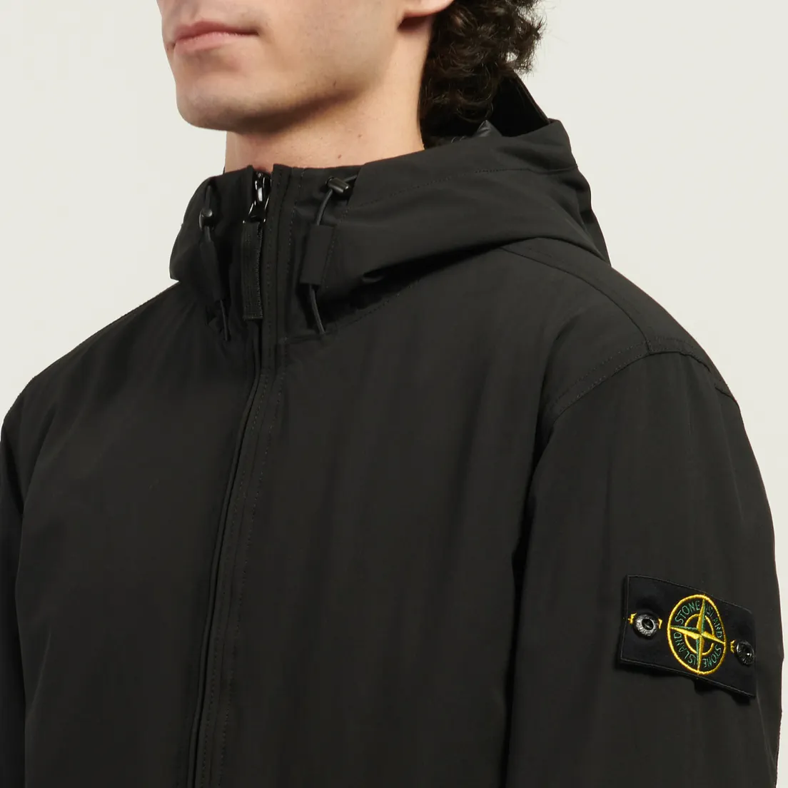 Stone Island Мужская демисезонная куртка Light Soft Shell-R E.Dye Primaloft Insulation Hooded
