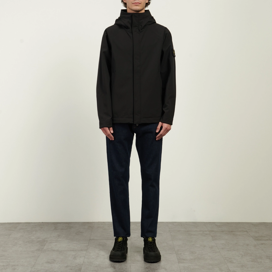 Stone Island Мужская демисезонная куртка Soft Shell-R E.Dye Hooded