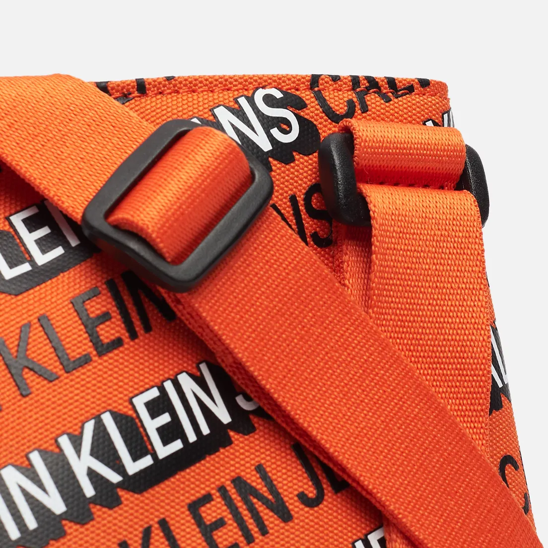 Calvin Klein Jeans Сумка Micro Flat Crossbody