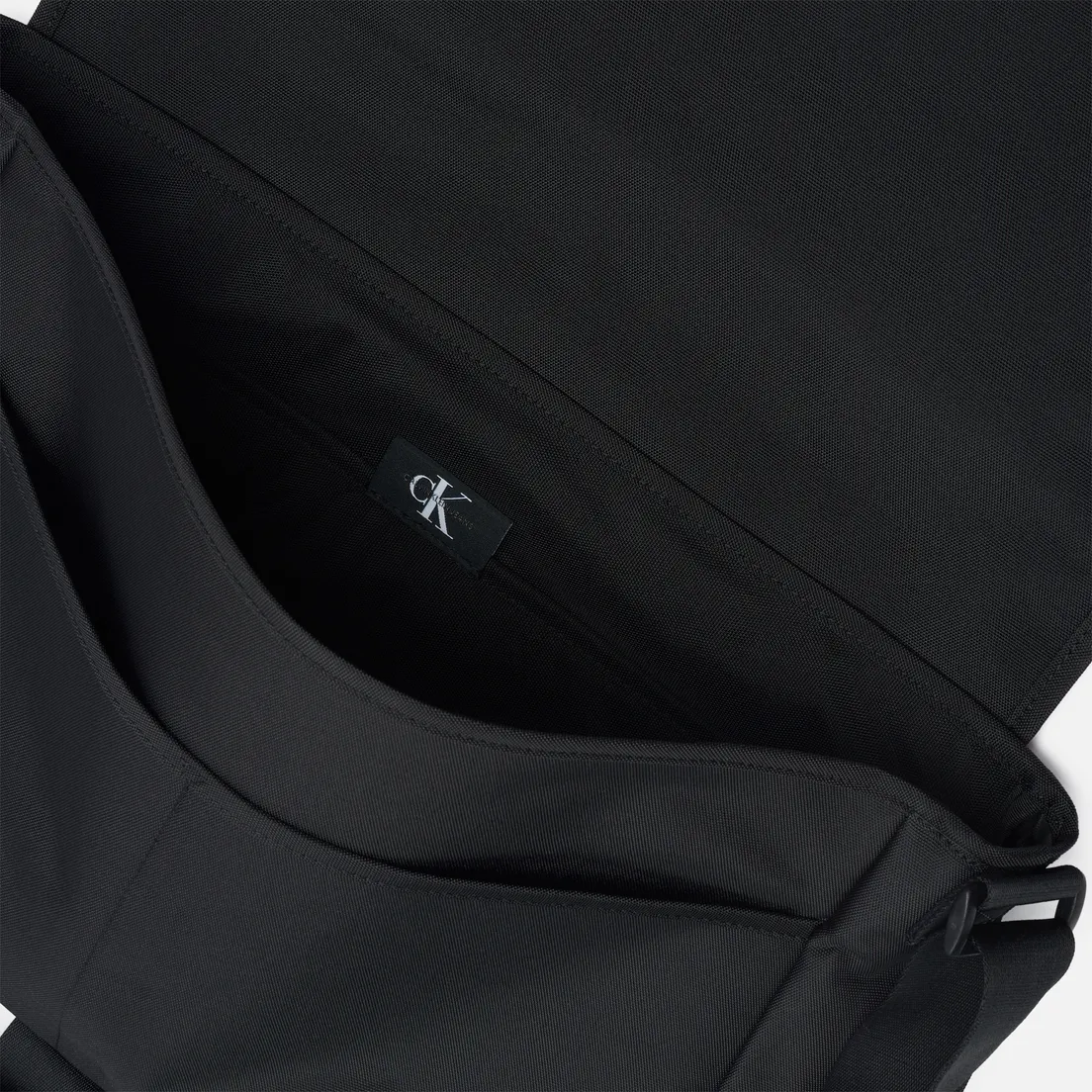Calvin Klein Jeans Сумка Sport Essential Messenger