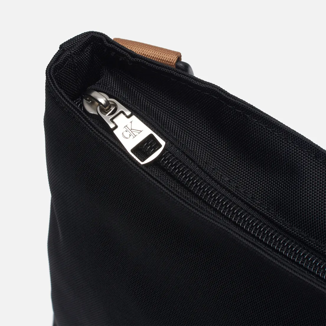 Calvin Klein Jeans Сумка Sport Essentials Flatpack S