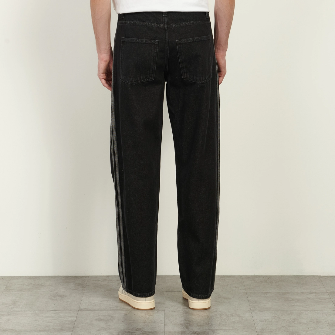 adidas Originals Мужские джинсы Firebird