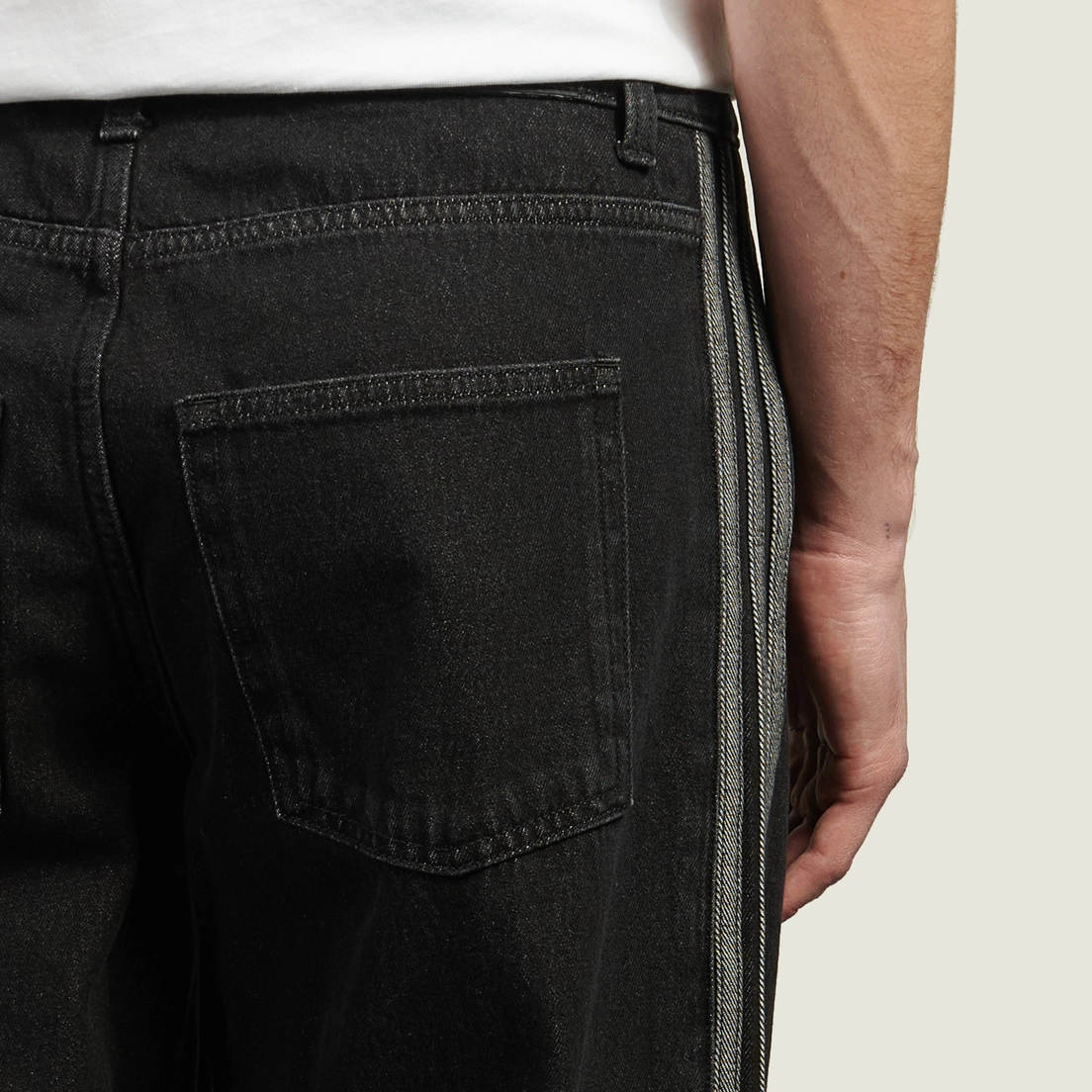 adidas Originals Мужские джинсы Firebird