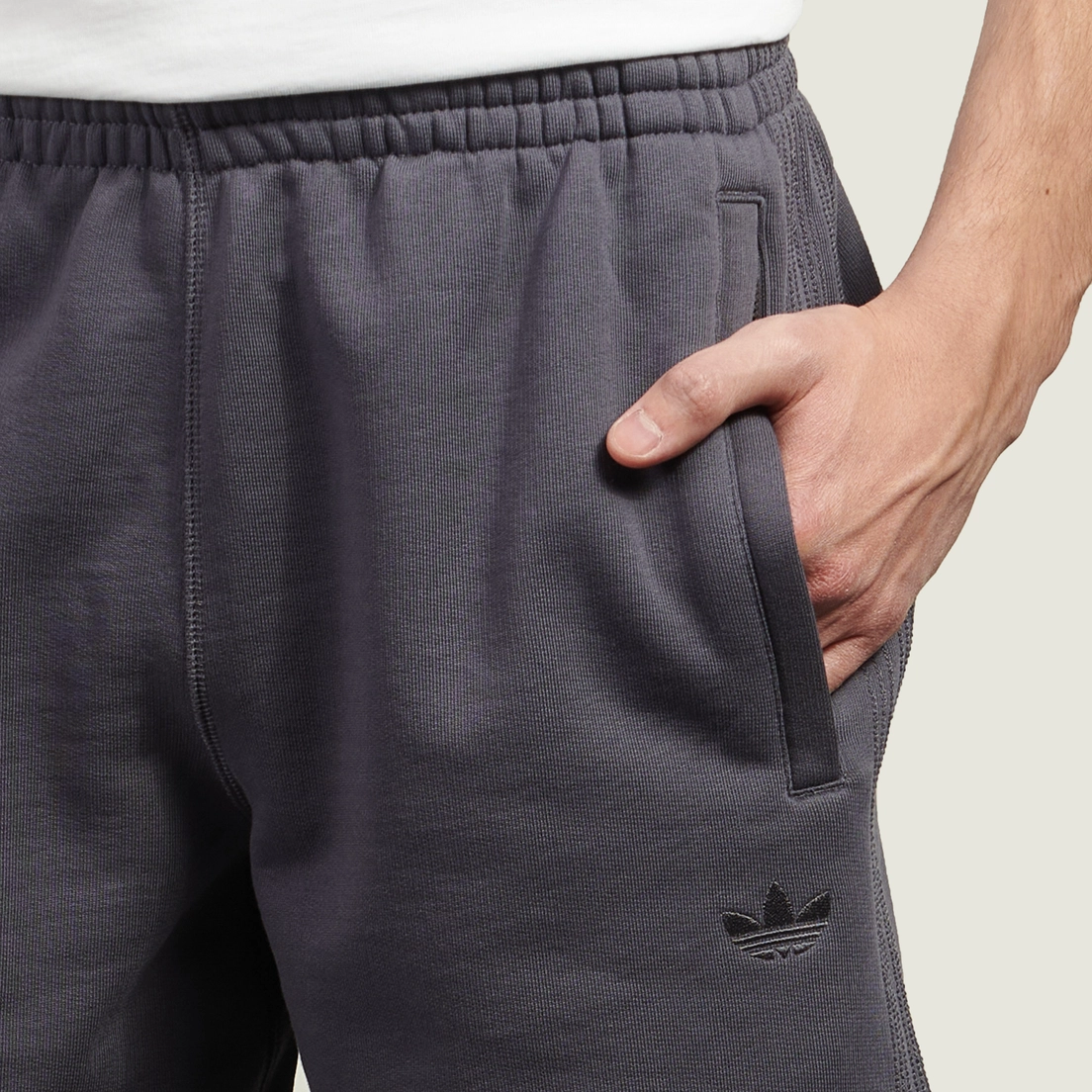 adidas Originals Мужские шорты Premium Essentials