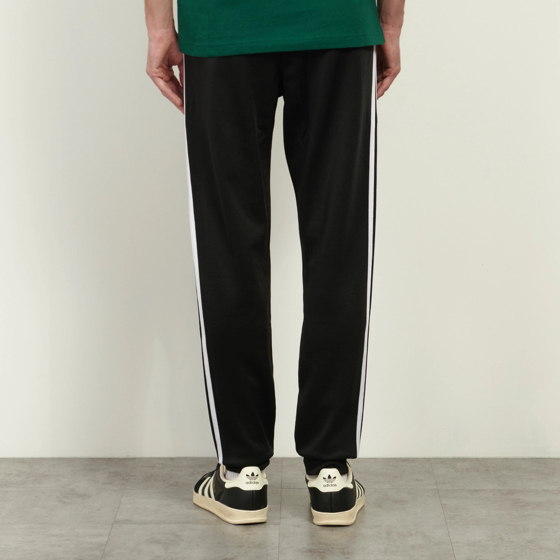 adidas Originals Мужские брюки SST Track