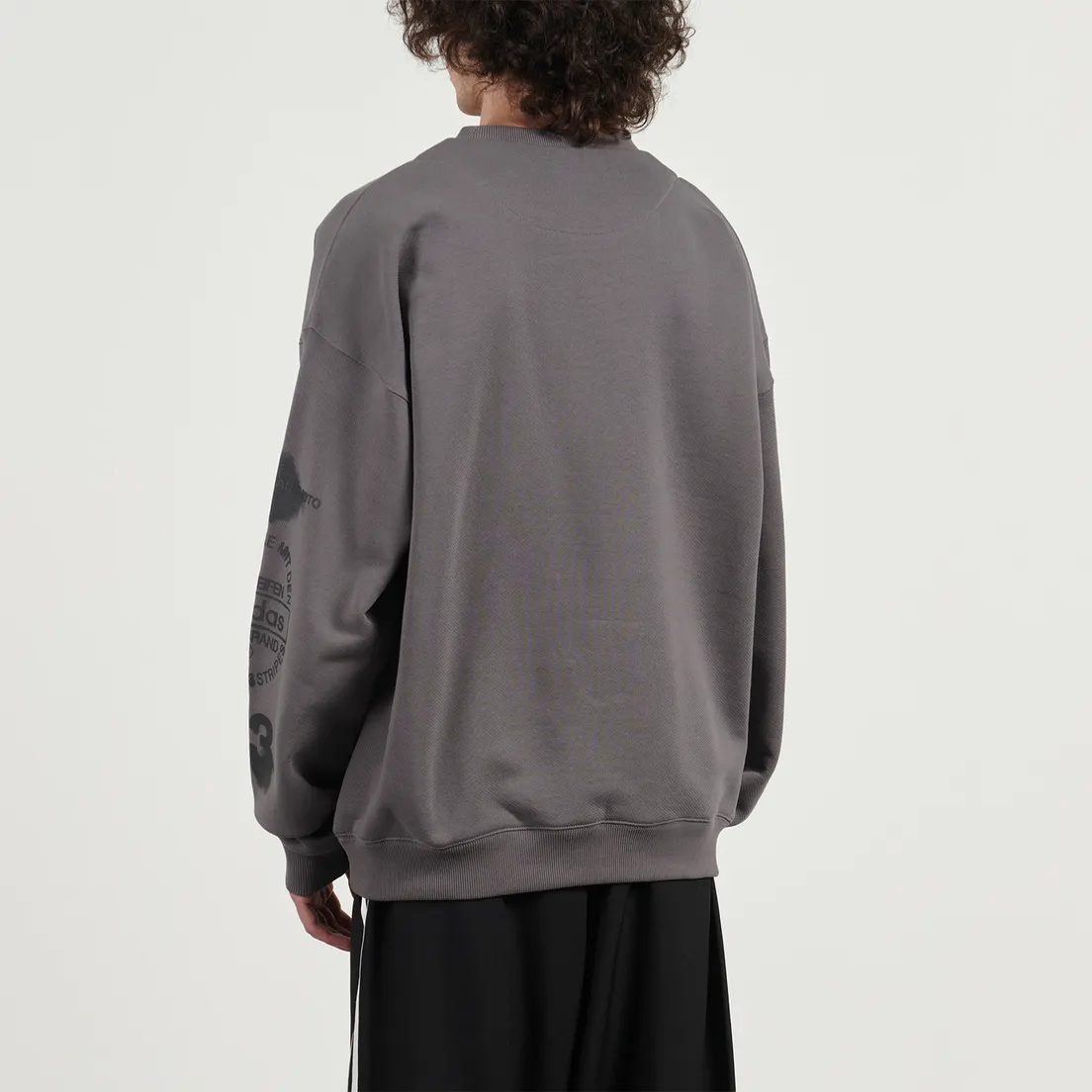 Y-3 Мужская толстовка Graphic Stacked Logo Crew