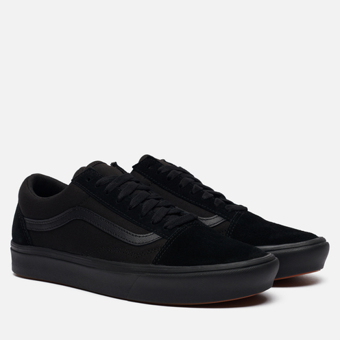 black on black vans