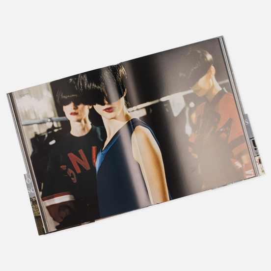 Книга Rizzoli Undercover 256 pgs