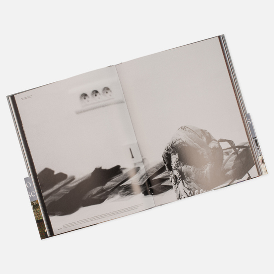 Книга Rizzoli Undercover 256 pgs