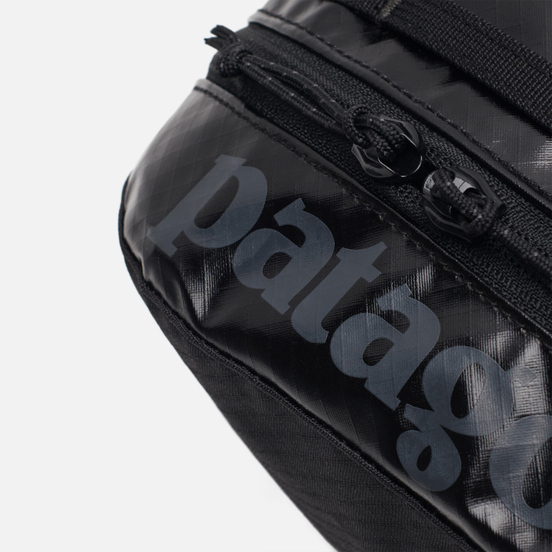 Косметичка Patagonia Black Hole Cube Medium 6L Black