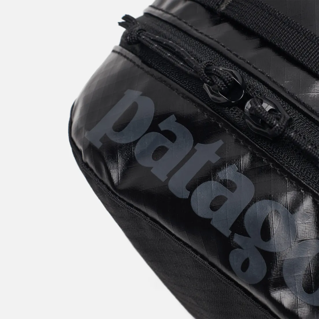 Patagonia Косметичка Black Hole Cube Small