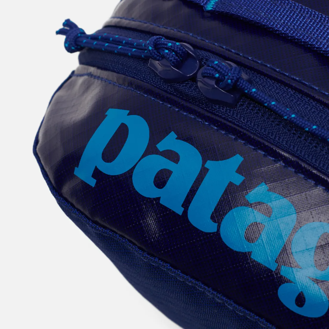 Patagonia Косметичка Black Hole Cube Small 3L