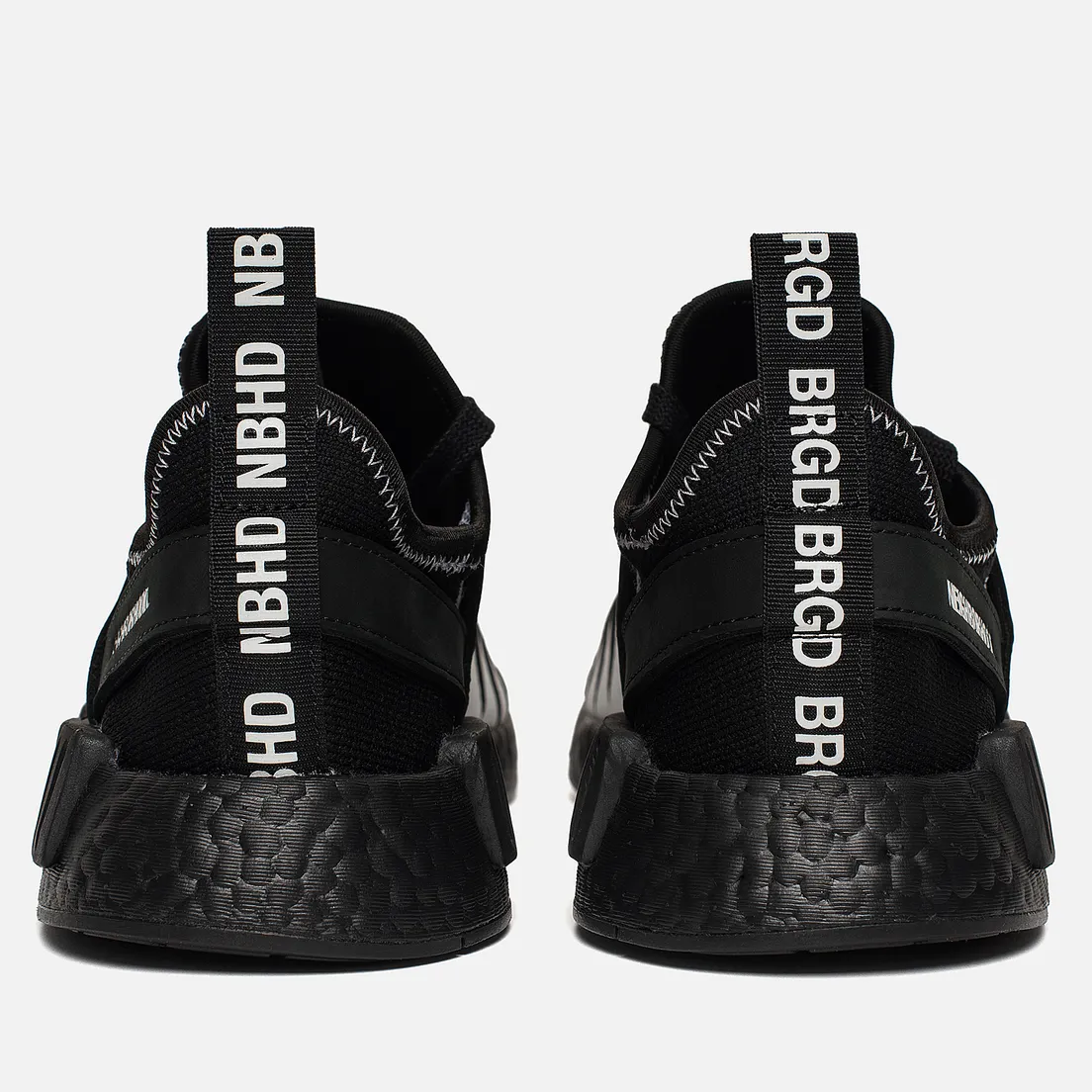 adidas Originals Кроссовки x Neighborhood NMD R1 Primeknit