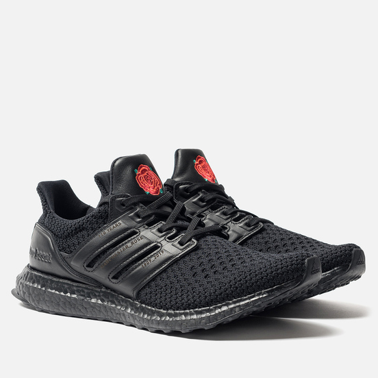 Кроссовки adidas Performance x Manchester United FC Ultra Boost OG Core Black/Core Black/Real Red