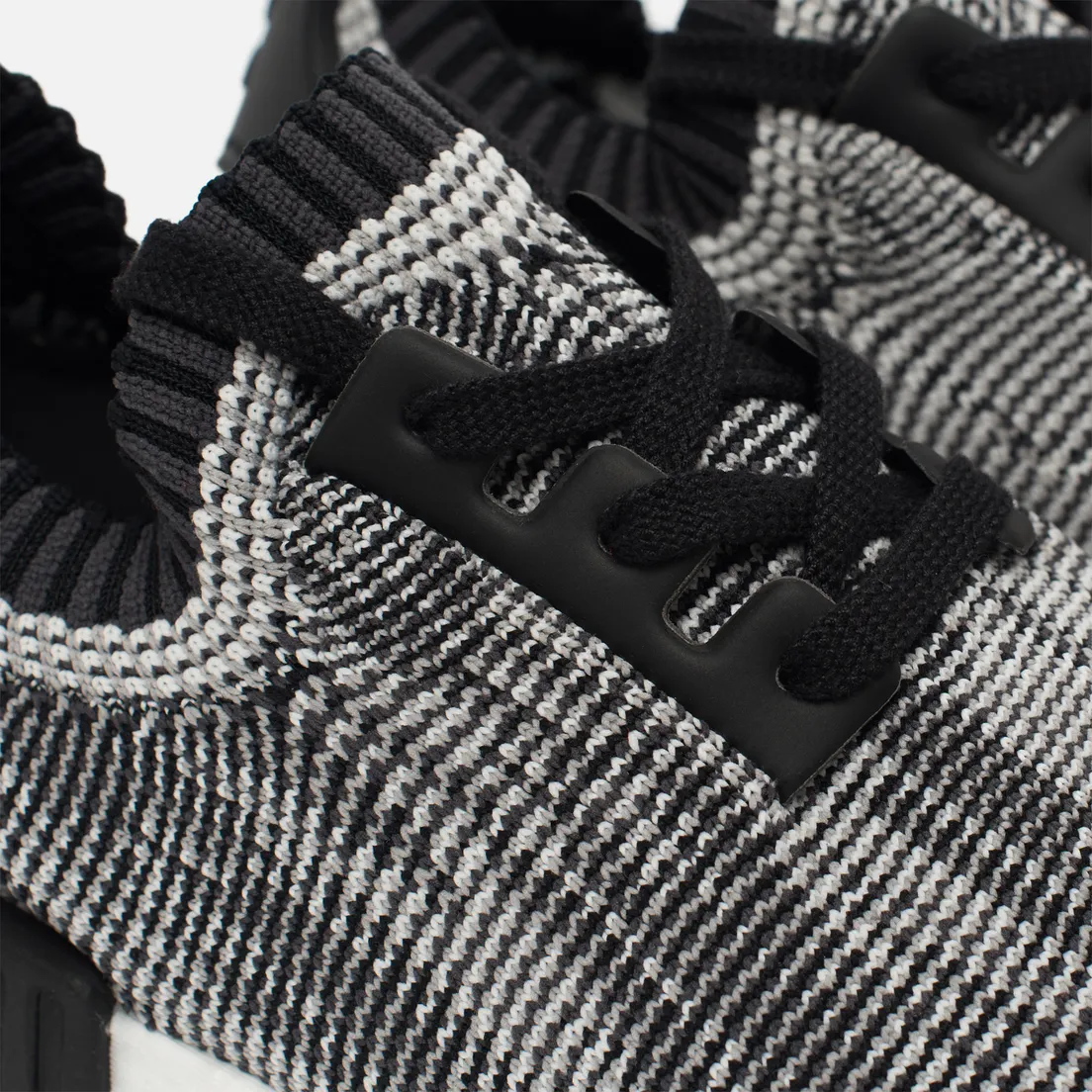 adidas Originals Кроссовки NMD R1 Primeknit