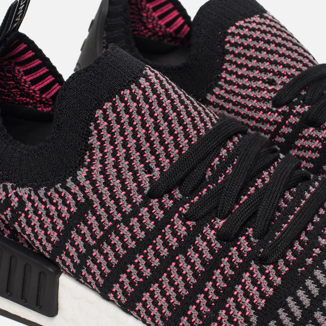 adidas Originals Кроссовки NMD R1 Primeknit STLT