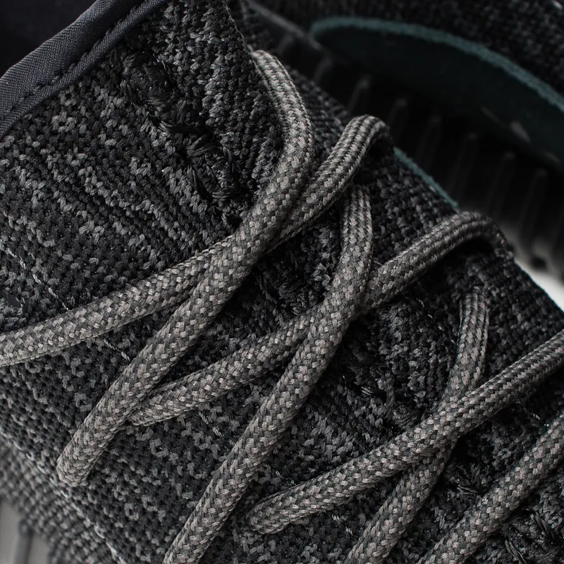 adidas Originals Кроссовки YEEZY 350 Boost