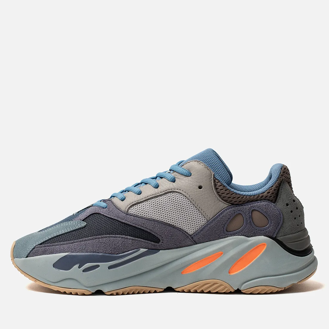 adidas Originals Кроссовки YEEZY Boost 700
