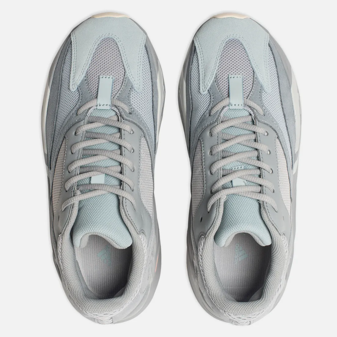 adidas Originals Кроссовки YEEZY Boost 700