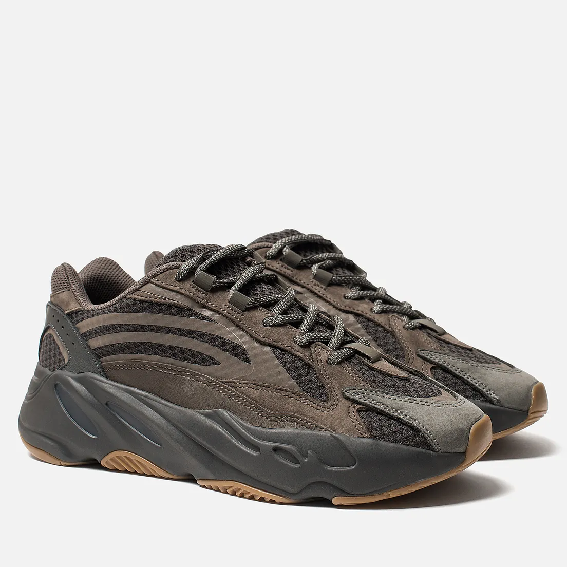 adidas Originals Кроссовки YEEZY Boost 700 V2