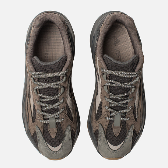 Кроссовки adidas Originals YEEZY Boost 700 V2 Geode/Geode/Geode