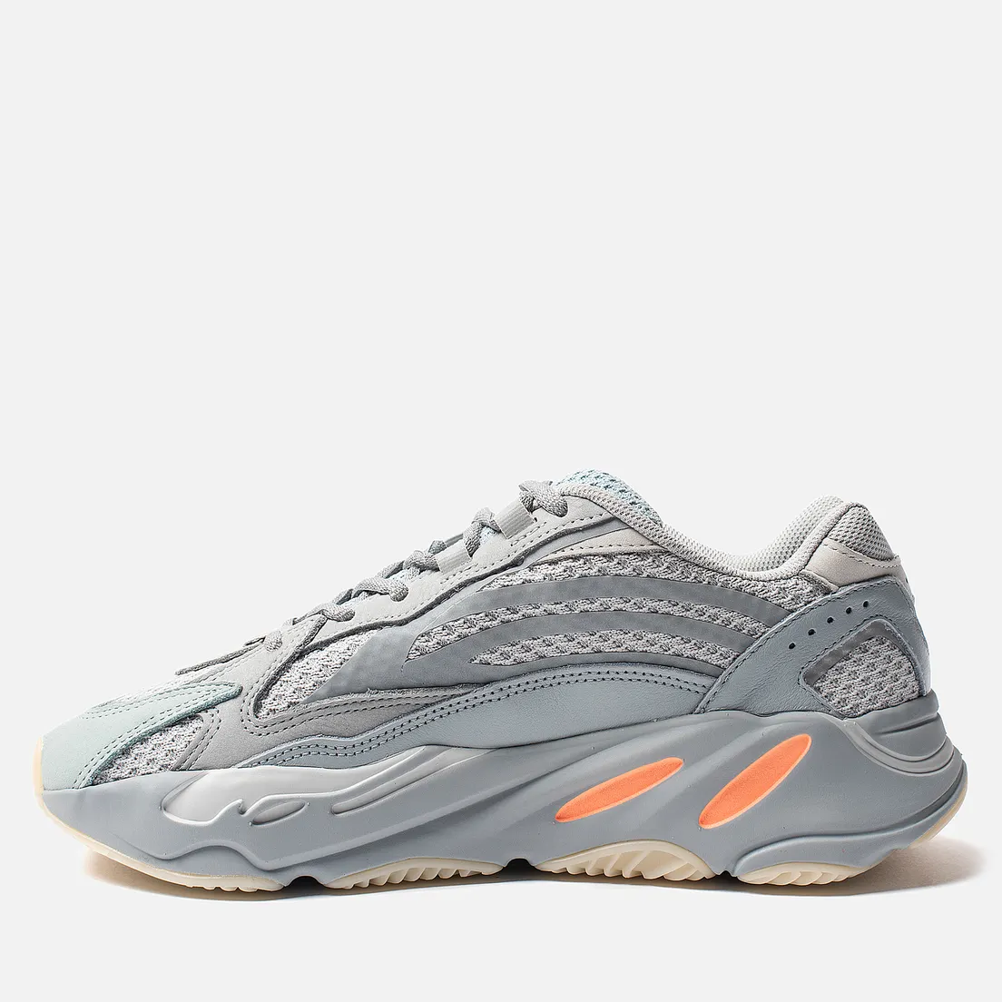 adidas Originals Кроссовки YEEZY Boost 700 V2