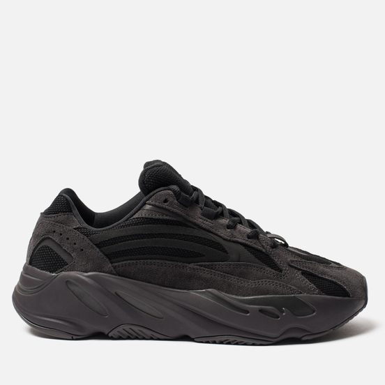 Кроссовки adidas Originals YEEZY Boost 700 V2 Vanta/Vanta/Vanta