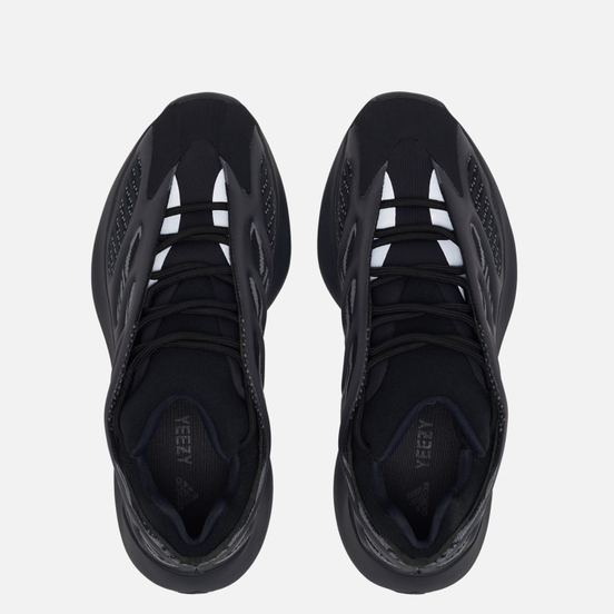 Кроссовки adidas Originals YEEZY 700 V3 Alvah/Alvah/Alvah