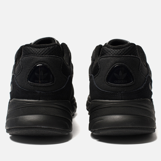Кроссовки adidas Originals Yung-96 Core Black/Core Black/Carbon