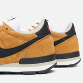 nike internationalist leather bronze