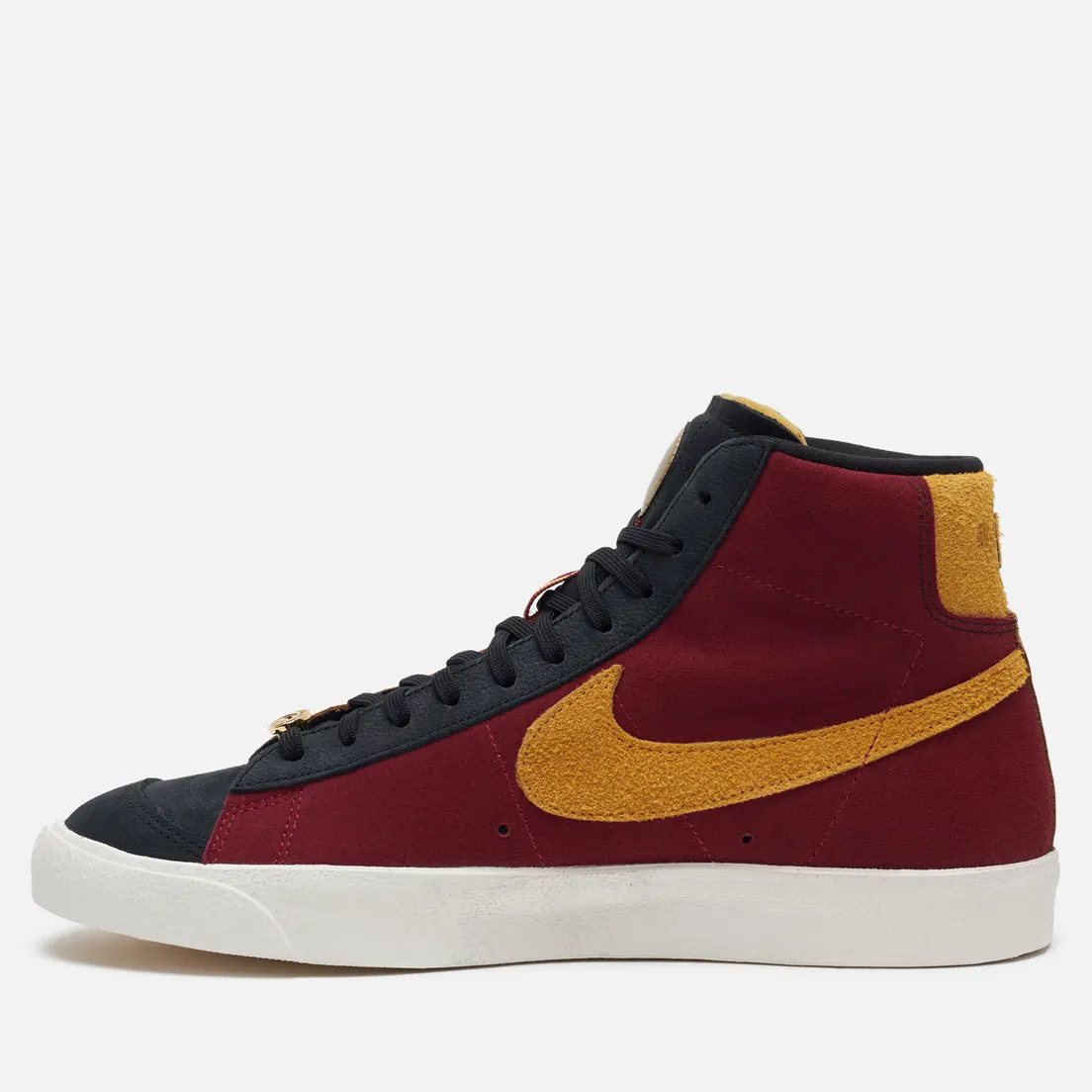 Nike Кроссовки Wmns Blazer Mid 77 QS Dorothy Gaters