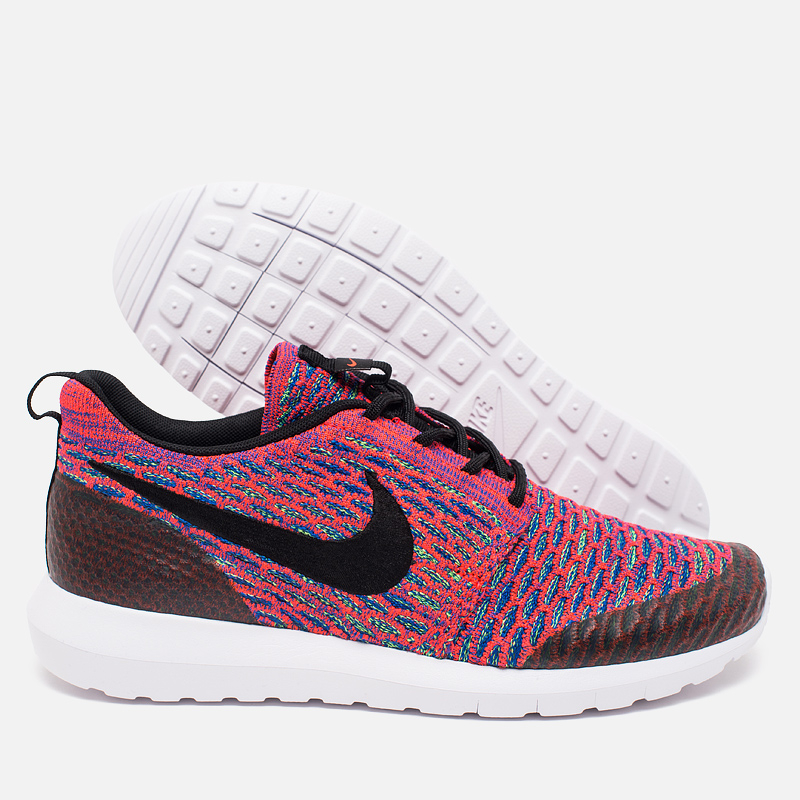 royal blue nike roshe