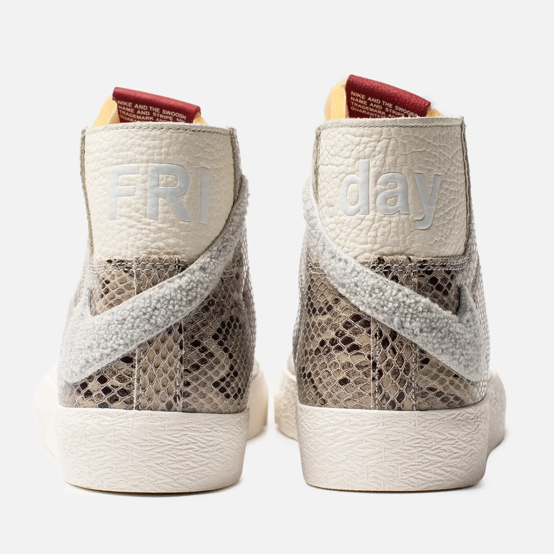 Nike SB Кроссовки x Soulland Blazer Mid QS FRI.day 03