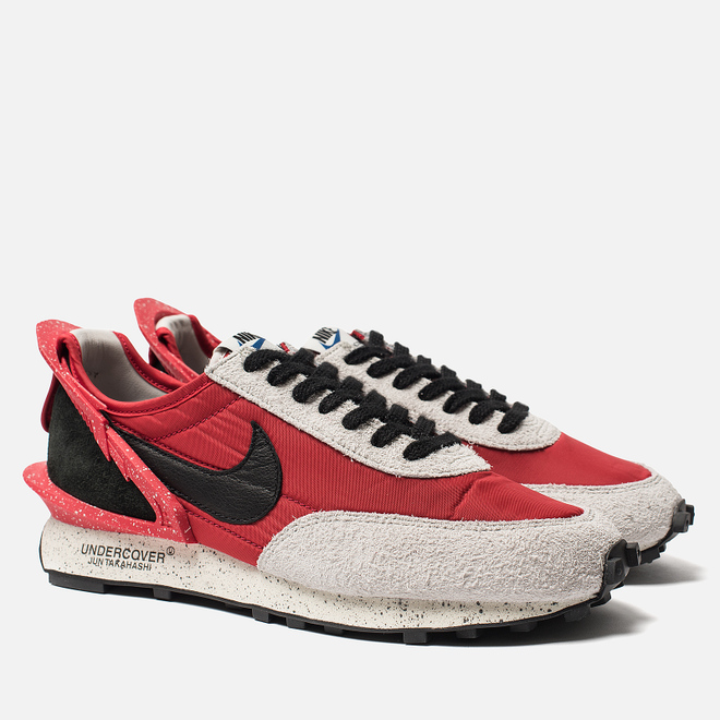 Женские кроссовки Nike x Undercover Wmns Daybreak University Red/Black/Spruce Aura