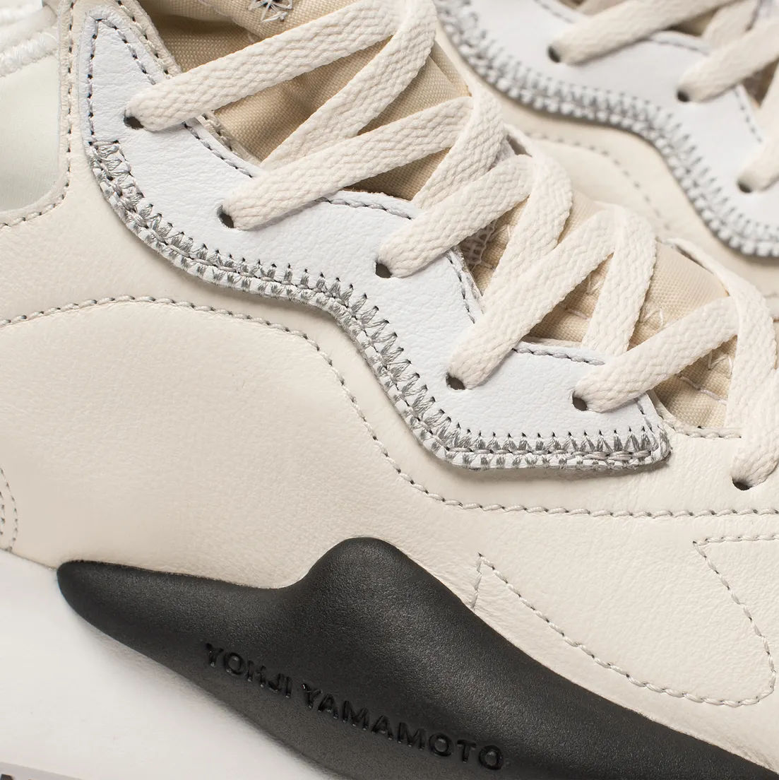 Y-3 Кроссовки Kaiwa