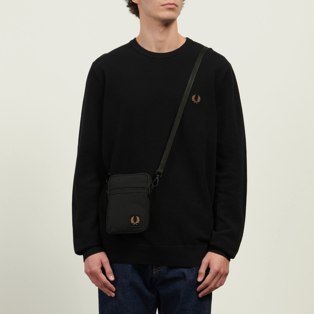 Fred Perry Сумка Nylon Badge Small Side