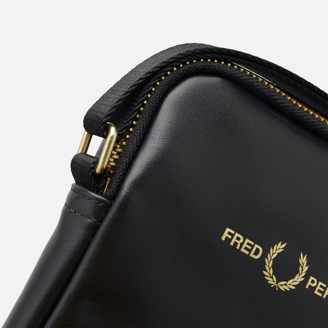 Fred Perry Сумка Smooth Leather Small Side